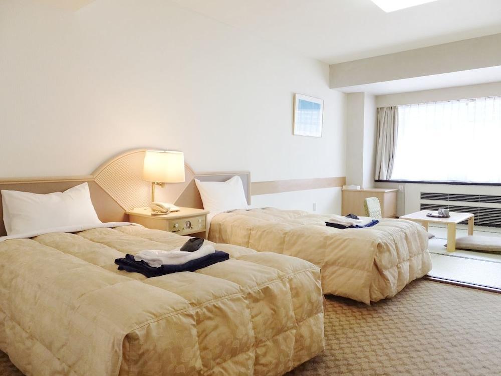 Atami New Fujiya Hotel Bagian luar foto